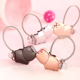 3D Kiss Pig Couple Keychain